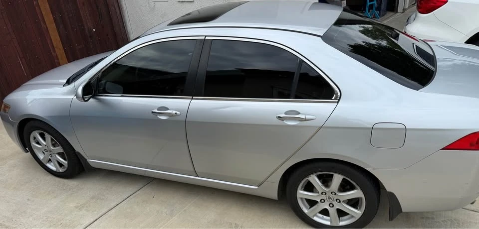 2004 Acura TSX 1st Gen - Image 2 of 8