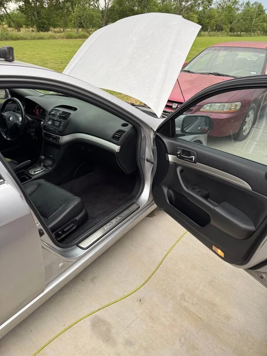 2004 Acura TSX 1st Gen - Image 9 of 12