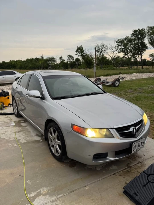 2004 Acura TSX 1st Gen - Image 2 of 12