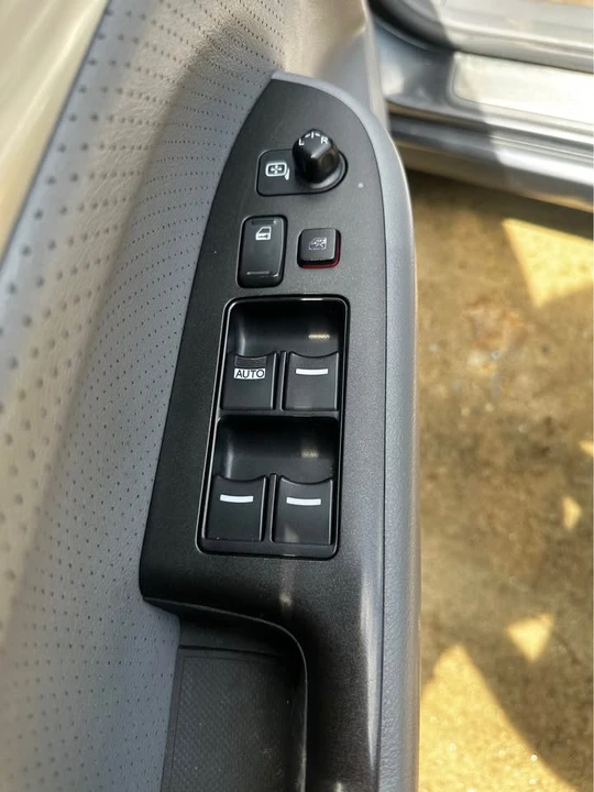 2004 Acura TSX 1st Gen - Image 13 of 19