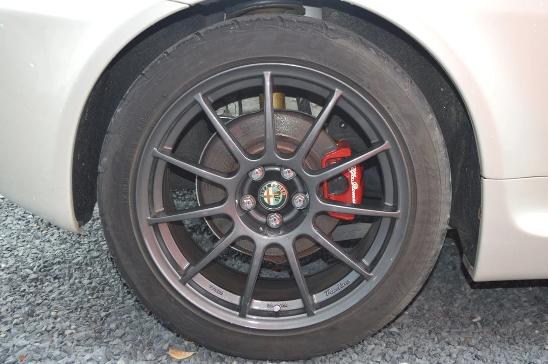 2004 Alfa Romeo 147 GTA - Image 12 of 30