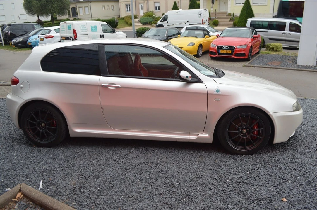 2004 Alfa Romeo 147 GTA - Image 4 of 30