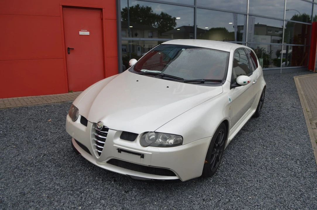 2004 Alfa Romeo 147 GTA - Image 3 of 30