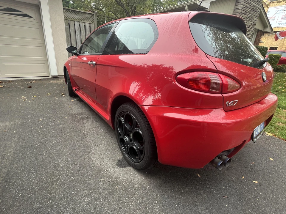 2004 Alfa Romeo 147 GTA - Image 11 of 31