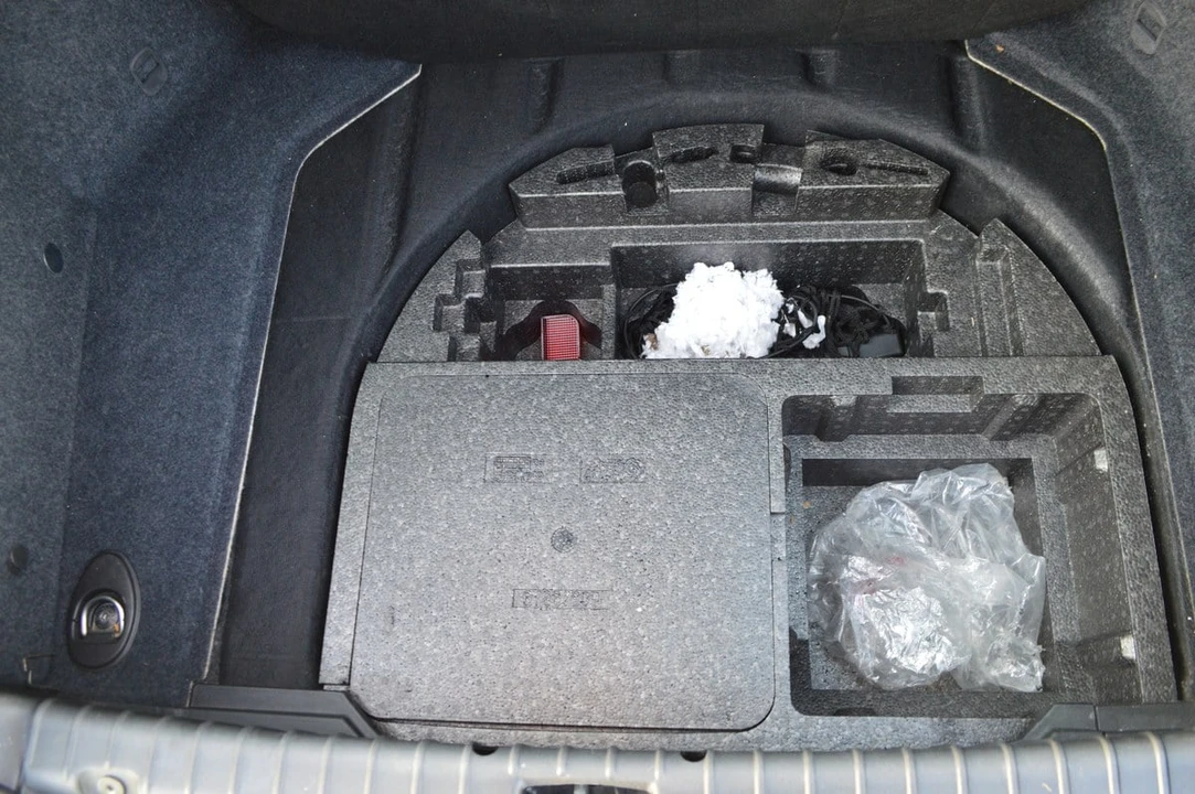 2004 Alfa Romeo 156 GTA - Image 29 of 30