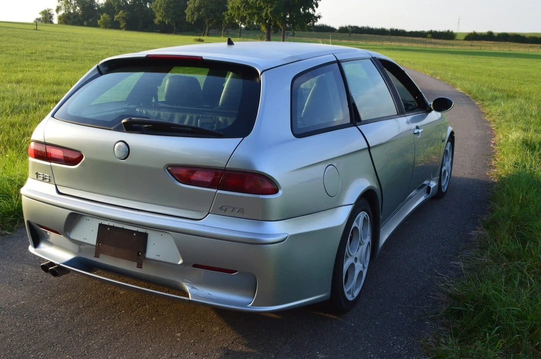 2004 Alfa Romeo 156 GTA - Image 7 of 30
