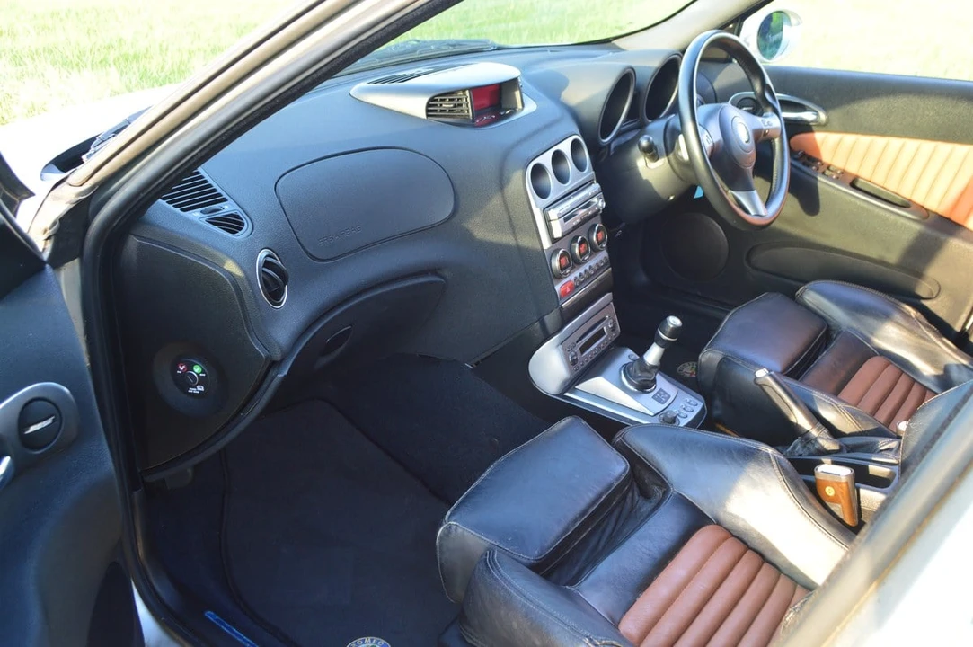2004 Alfa Romeo 156 GTA - Image 14 of 30