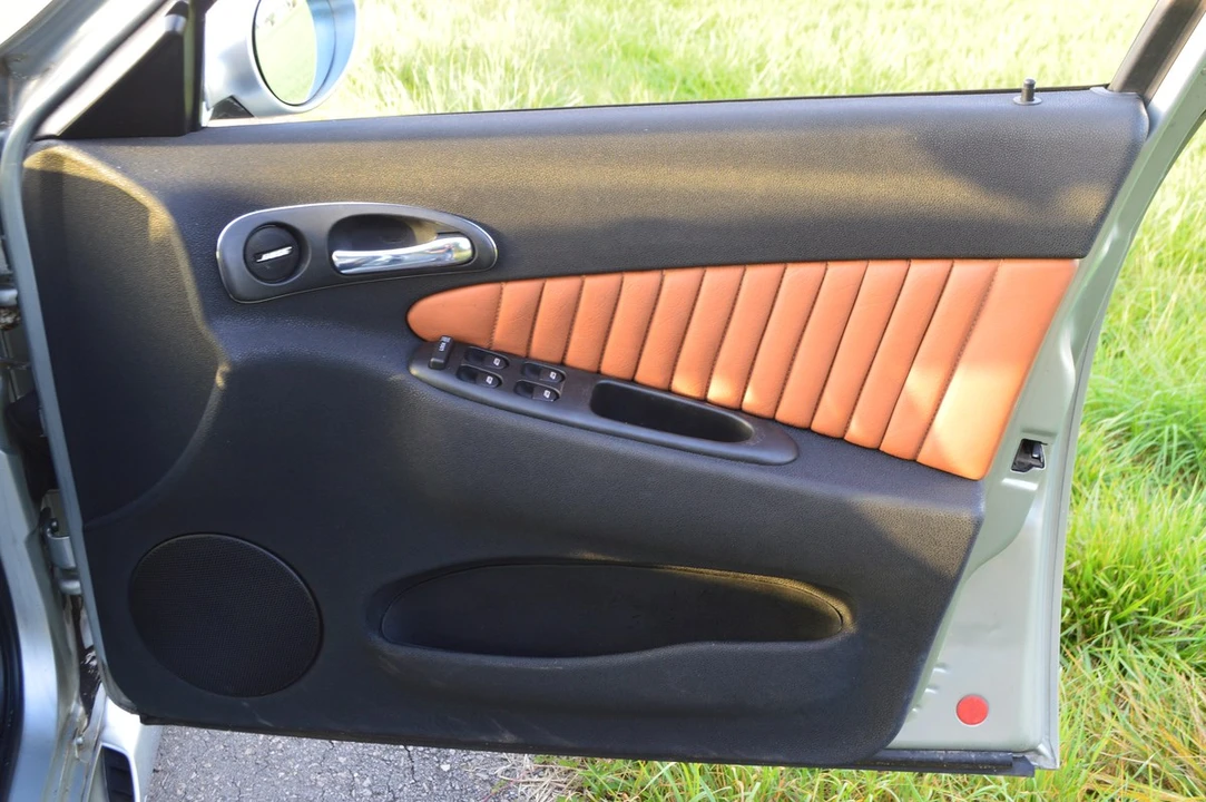 2004 Alfa Romeo 156 GTA - Image 16 of 30