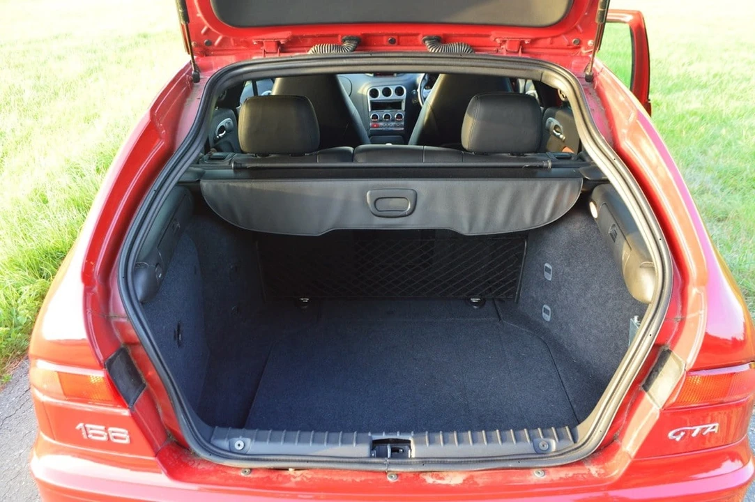 2004 Alfa Romeo 156 GTA - Image 29 of 30