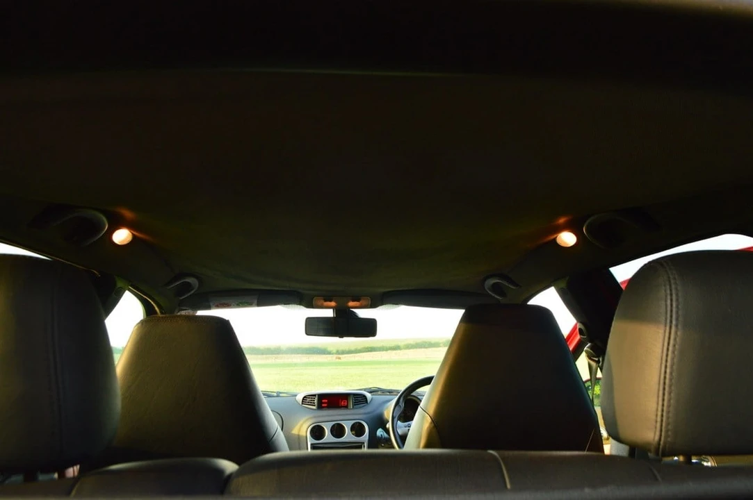 2004 Alfa Romeo 156 GTA - Image 28 of 30