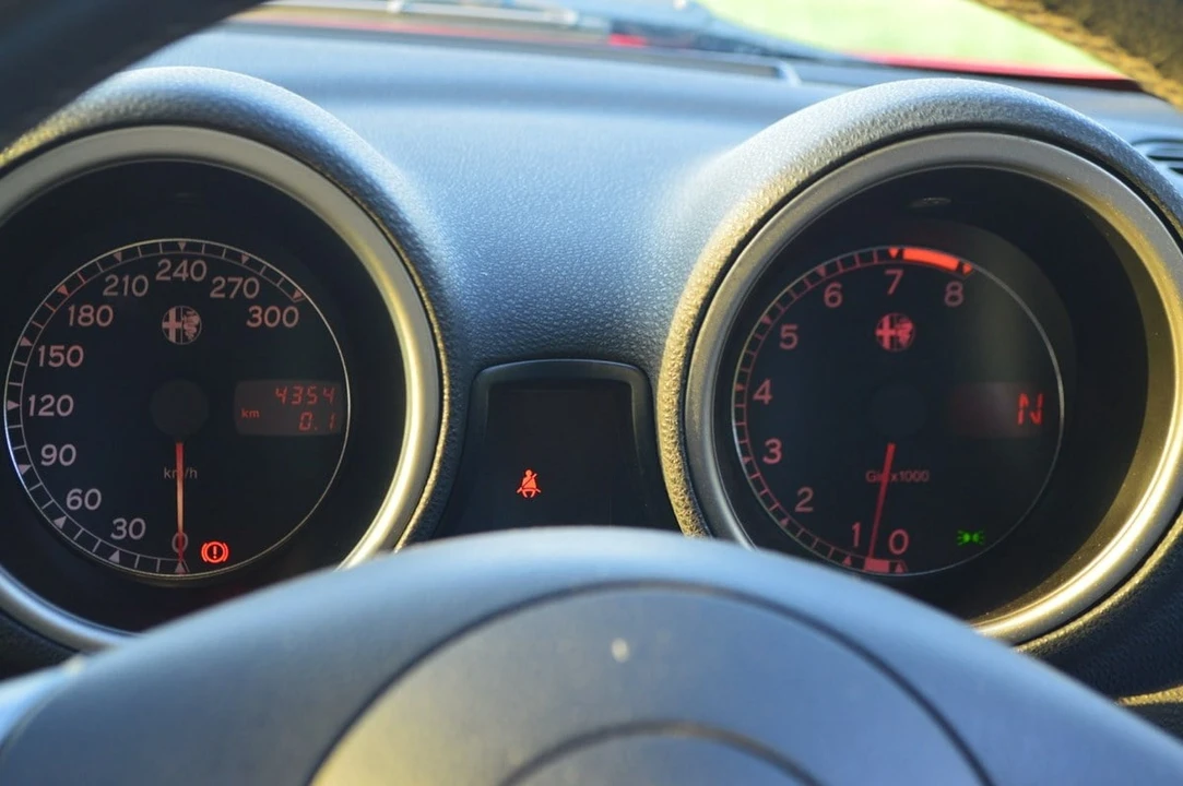 2004 Alfa Romeo 156 GTA - Image 25 of 30