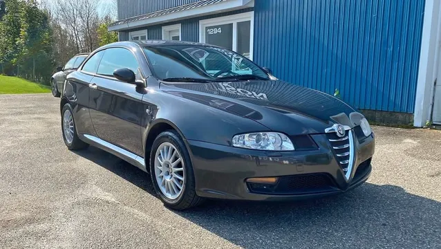 2004 Alfa Romeo GT 2.0L