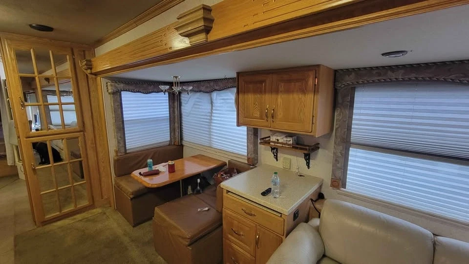 2004 Alfa Leisure RVs - Image 13 of 18