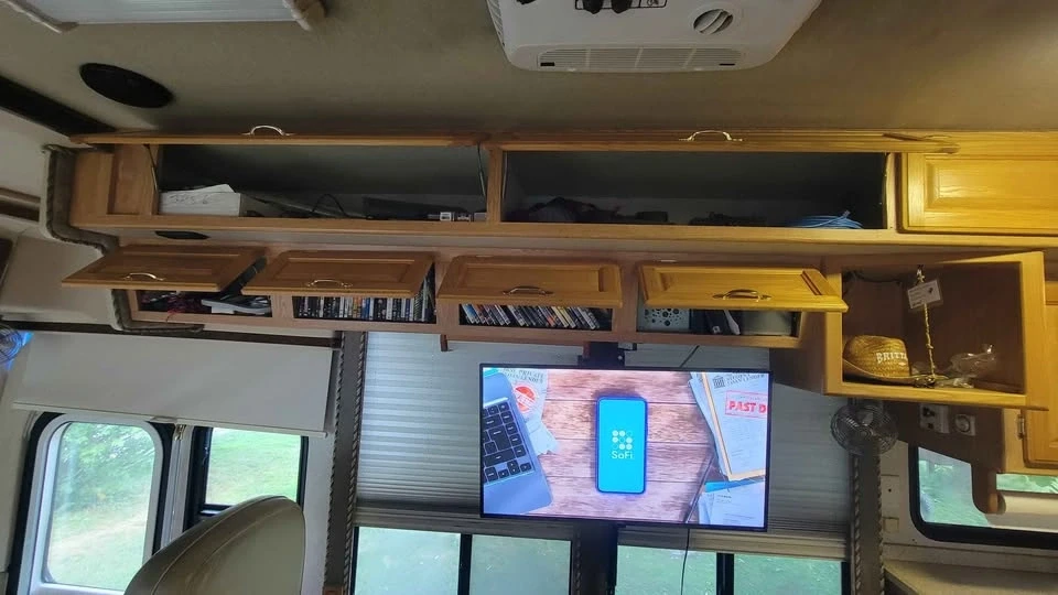 2004 Alfa Leisure RVs - Image 18 of 18