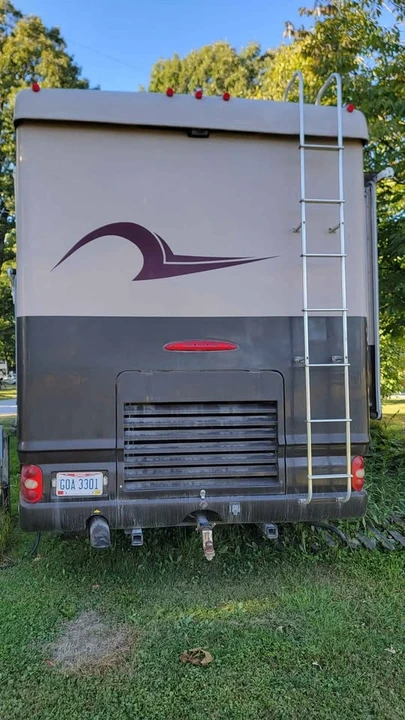 2004 Alfa Leisure RVs - Image 2 of 18