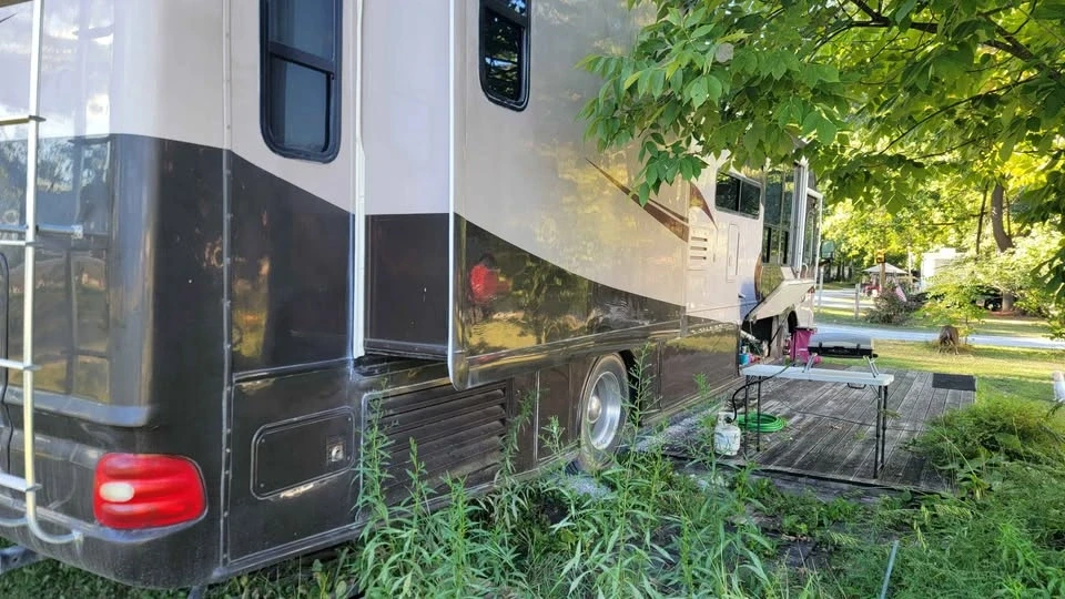 2004 Alfa Leisure RVs - Image 3 of 18