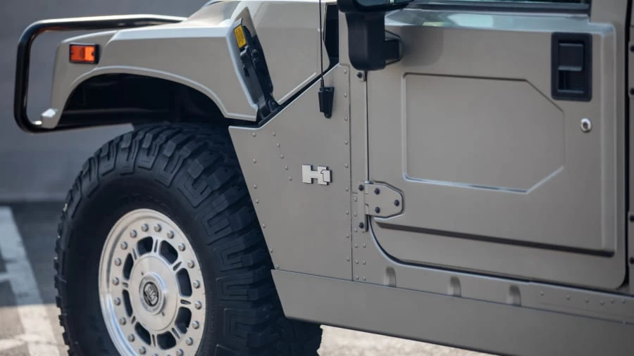 2004 AM General Hummer - Image 9 of 18