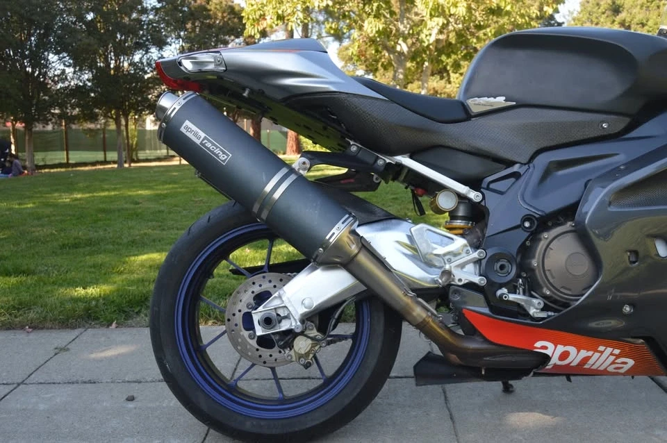 2004 Aprilia - Image 8 of 10