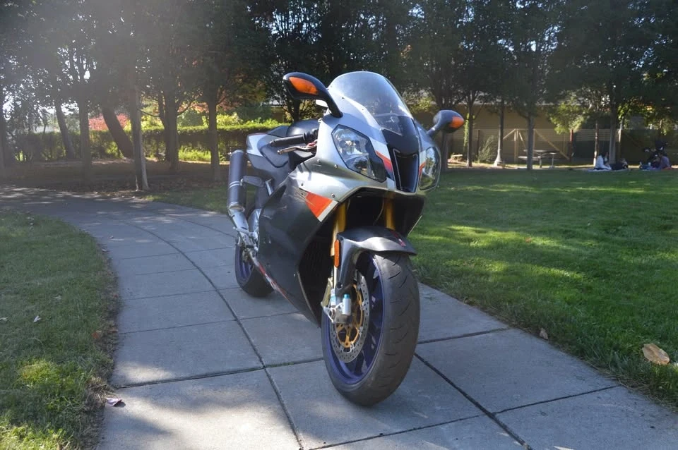 2004 Aprilia - Image 2 of 10