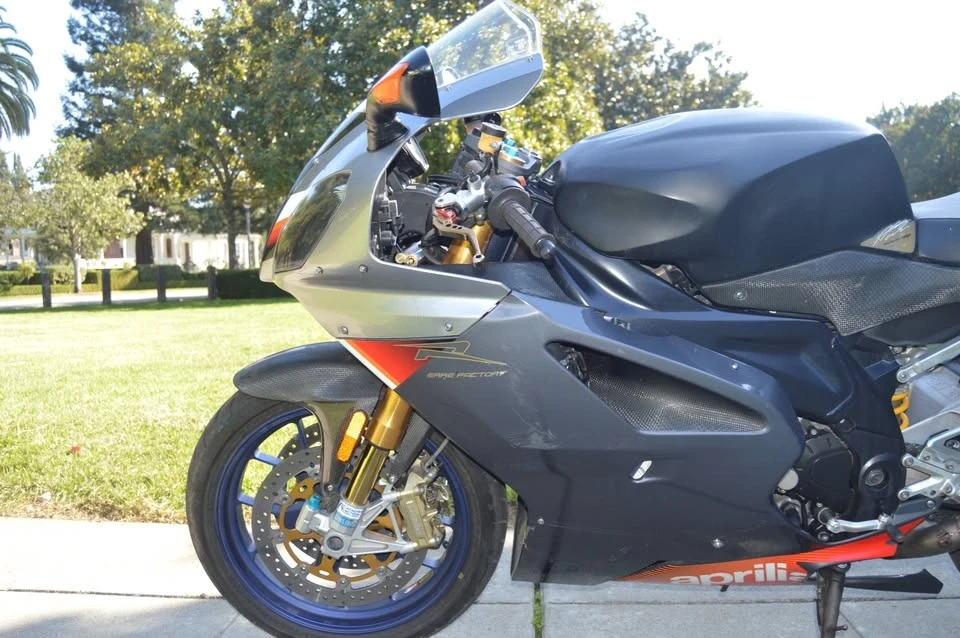 2004 Aprilia - Image 9 of 10