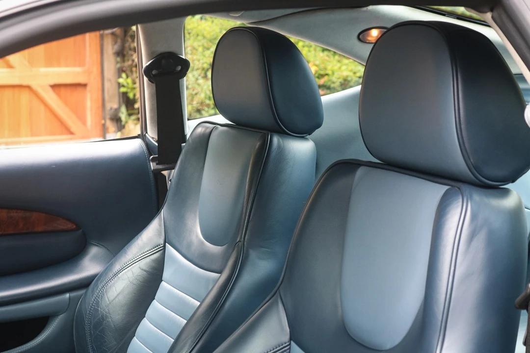 2004 Aston Martin DB7 Vantage - Image 27 of 30
