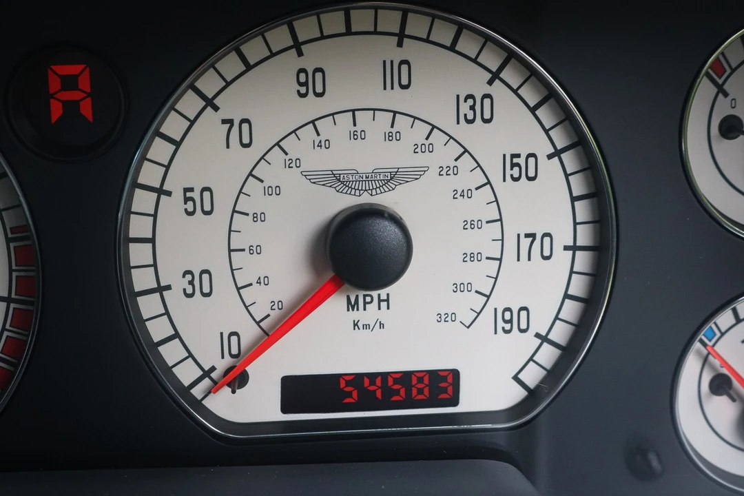 2004 Aston Martin DB7 Vantage - Image 17 of 30
