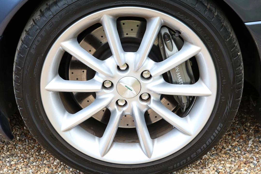 2004 Aston Martin DB7 Vantage - Image 11 of 30
