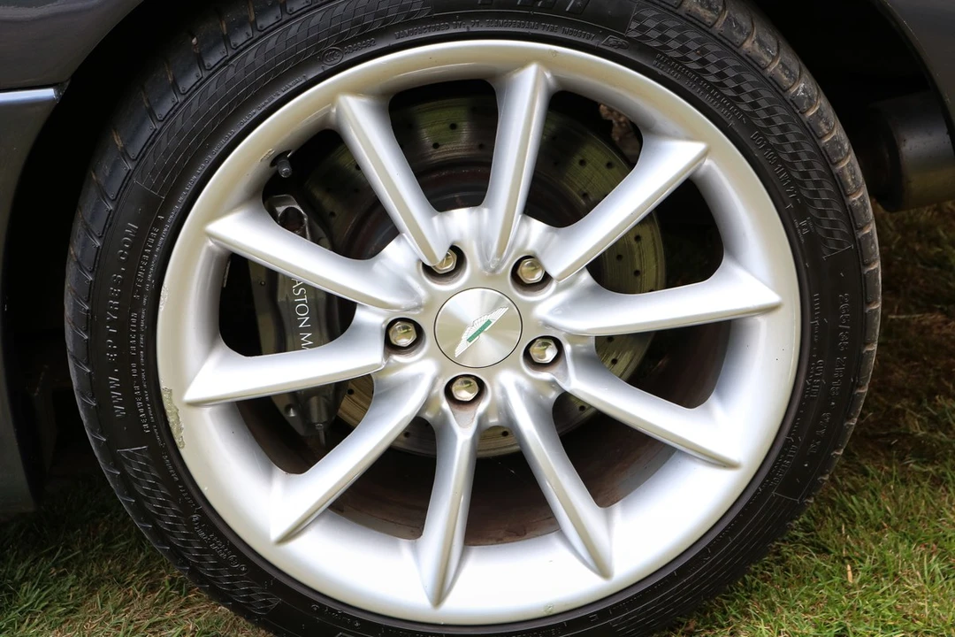 2004 Aston Martin DB7 Vantage - Image 10 of 30