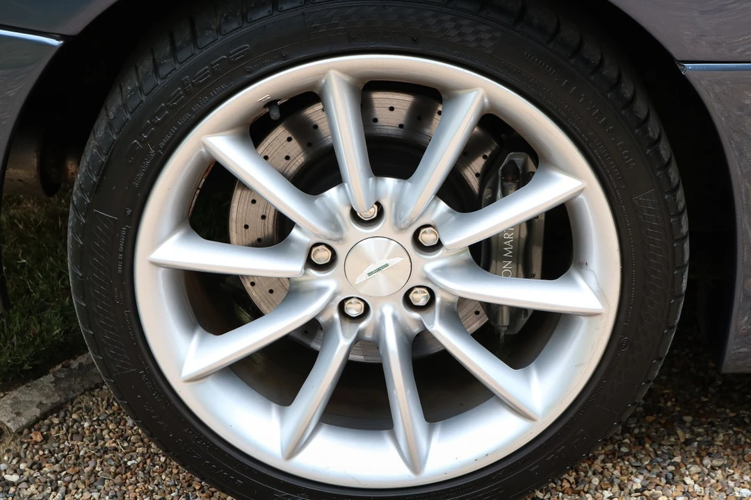 2004 Aston Martin DB7 Vantage - Image 12 of 30