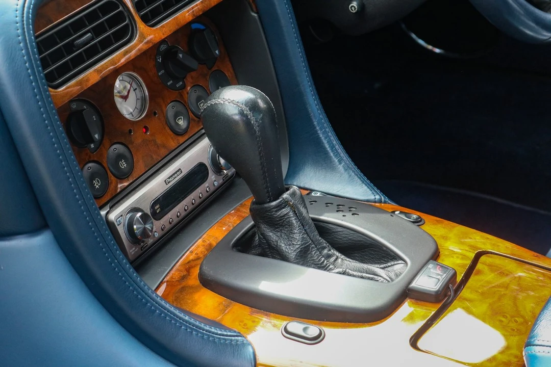 2004 Aston Martin DB7 Vantage - Image 23 of 30
