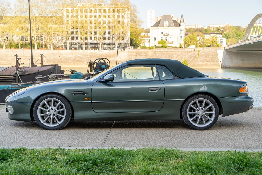 2004 Aston Martin DB7 Vantage - Image 11 of 30