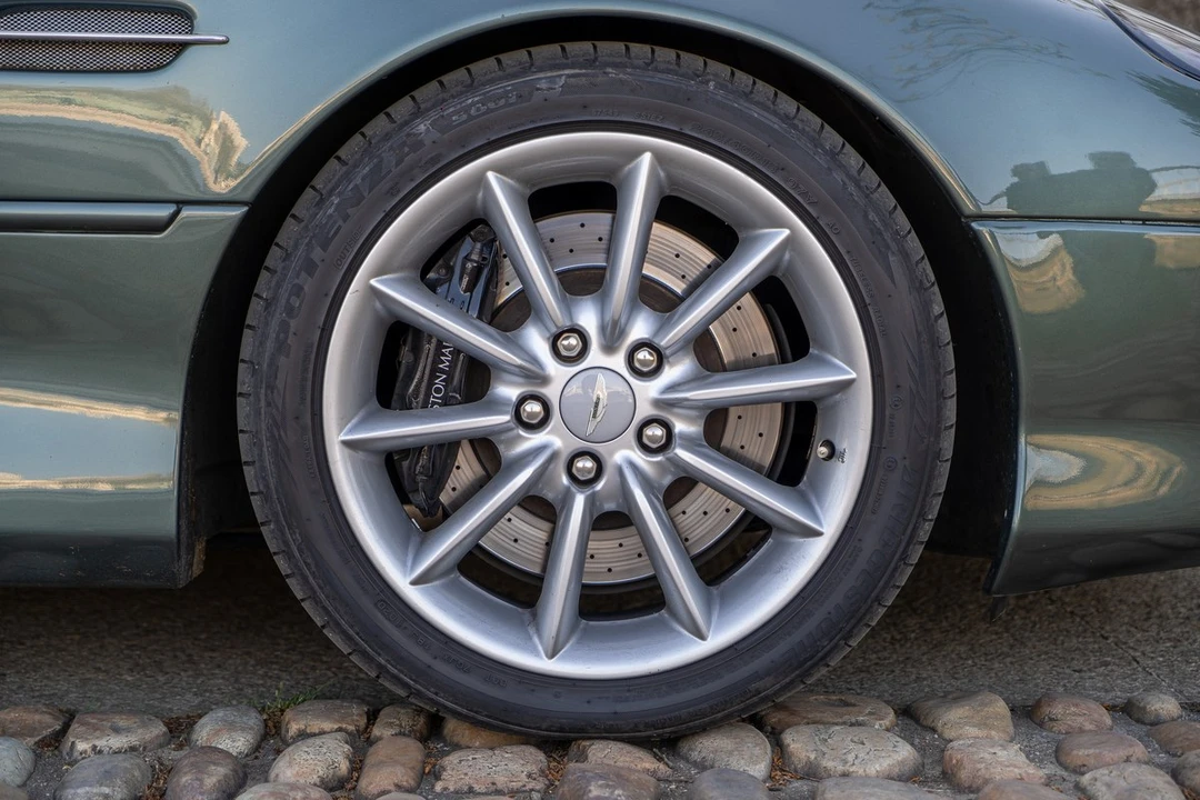 2004 Aston Martin DB7 Vantage - Image 19 of 30