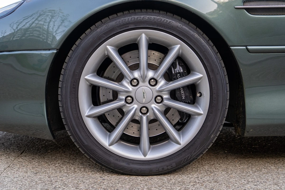 2004 Aston Martin DB7 Vantage - Image 18 of 30