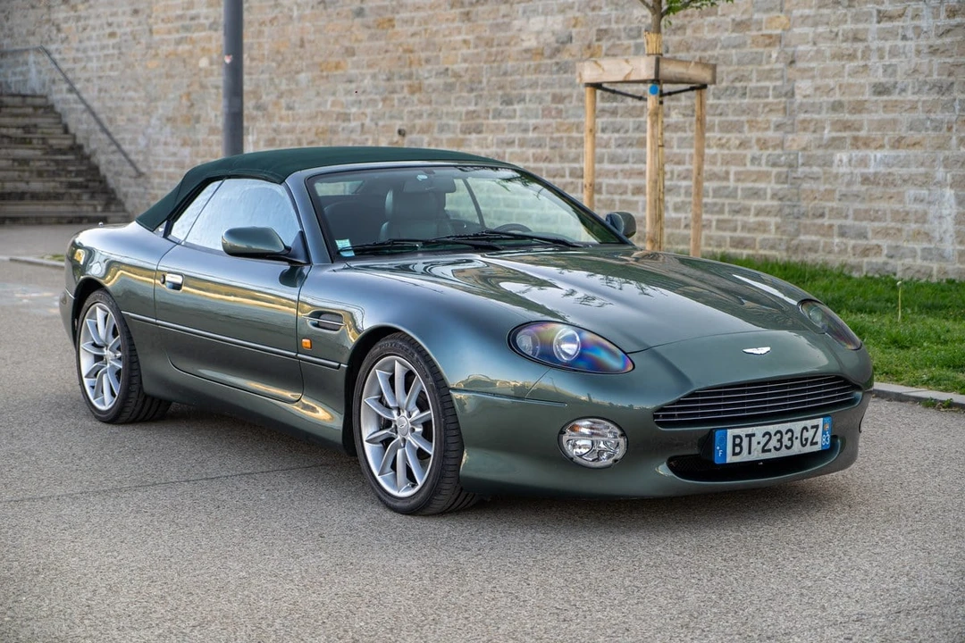 2004 Aston Martin DB7 Vantage - Image 16 of 30
