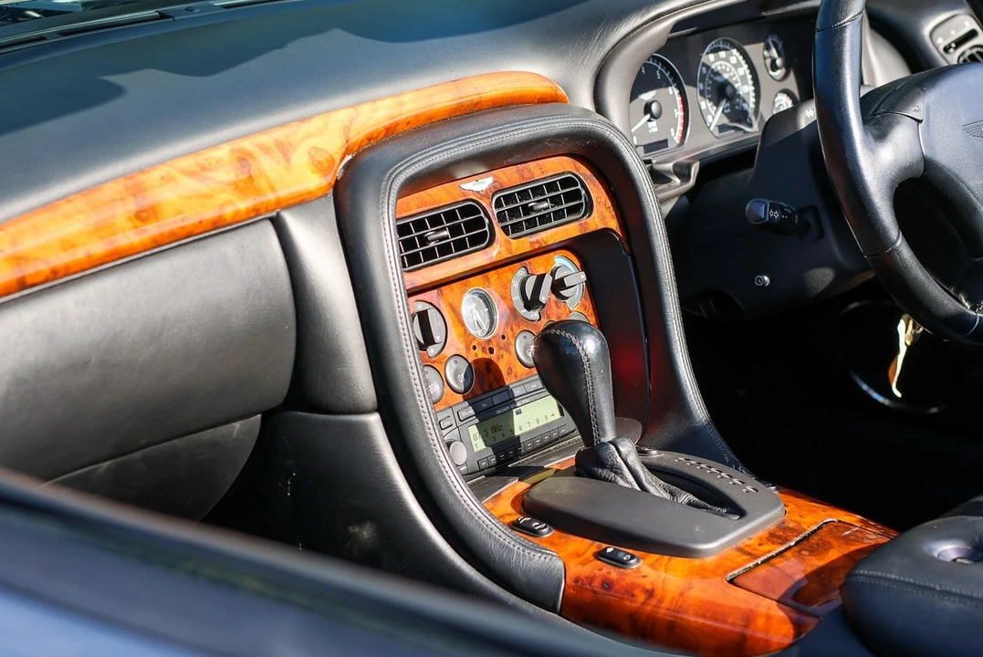2004 Aston Martin DB7 Vantage - Image 8 of 30
