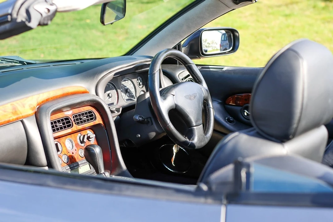 2004 Aston Martin DB7 Vantage - Image 26 of 30