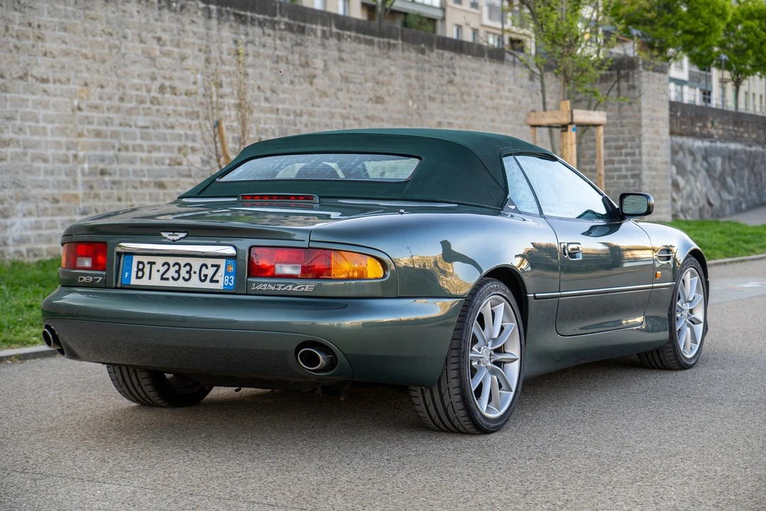 2004 Aston Martin DB7 Vantage - Image 14 of 30