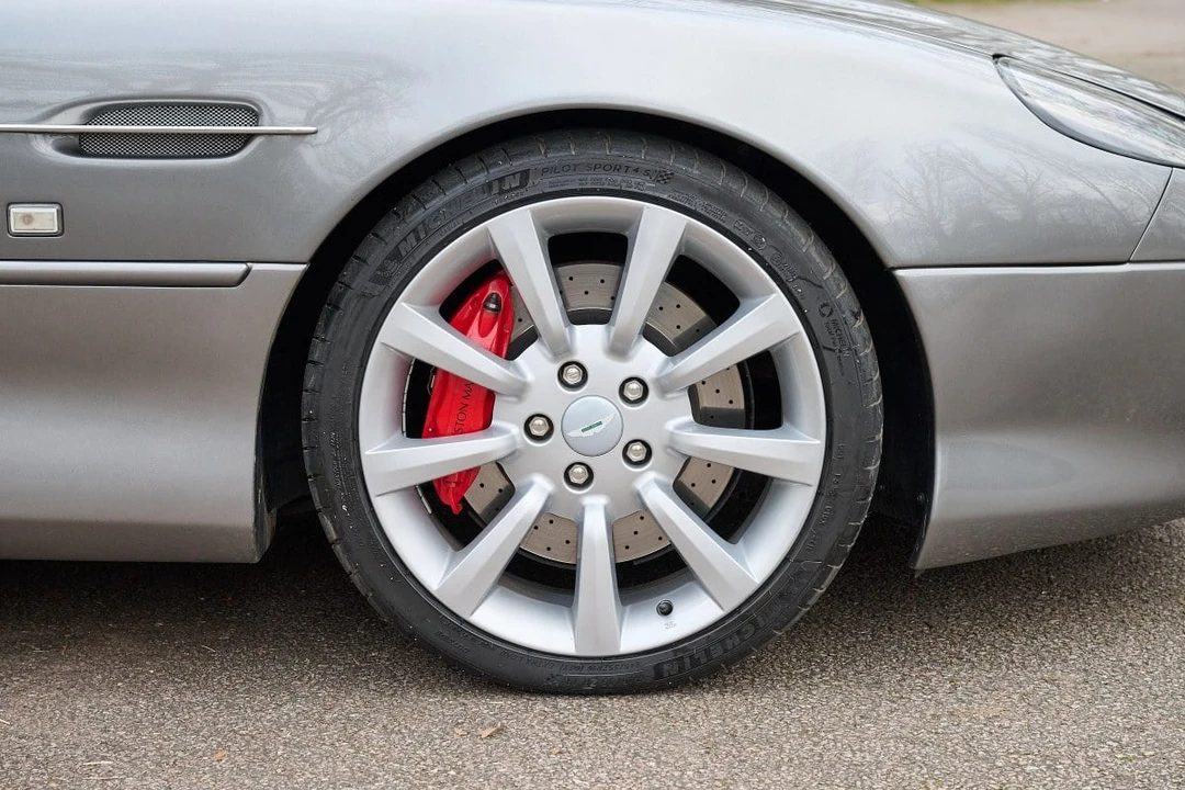 2004 Aston Martin DB7 Vantage - Image 15 of 30