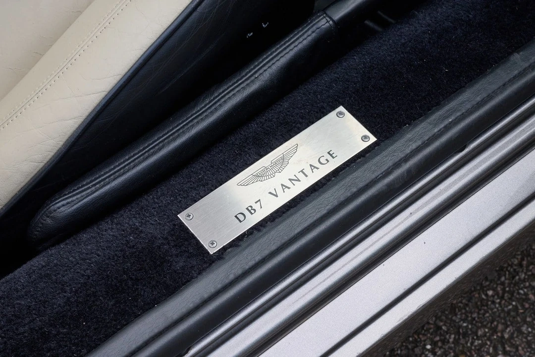 2004 Aston Martin DB7 Vantage - Image 26 of 30