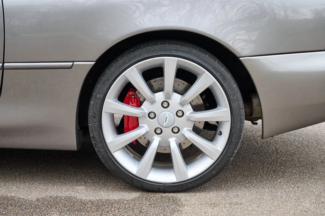 2004 Aston Martin DB7 Vantage - Image 14 of 30