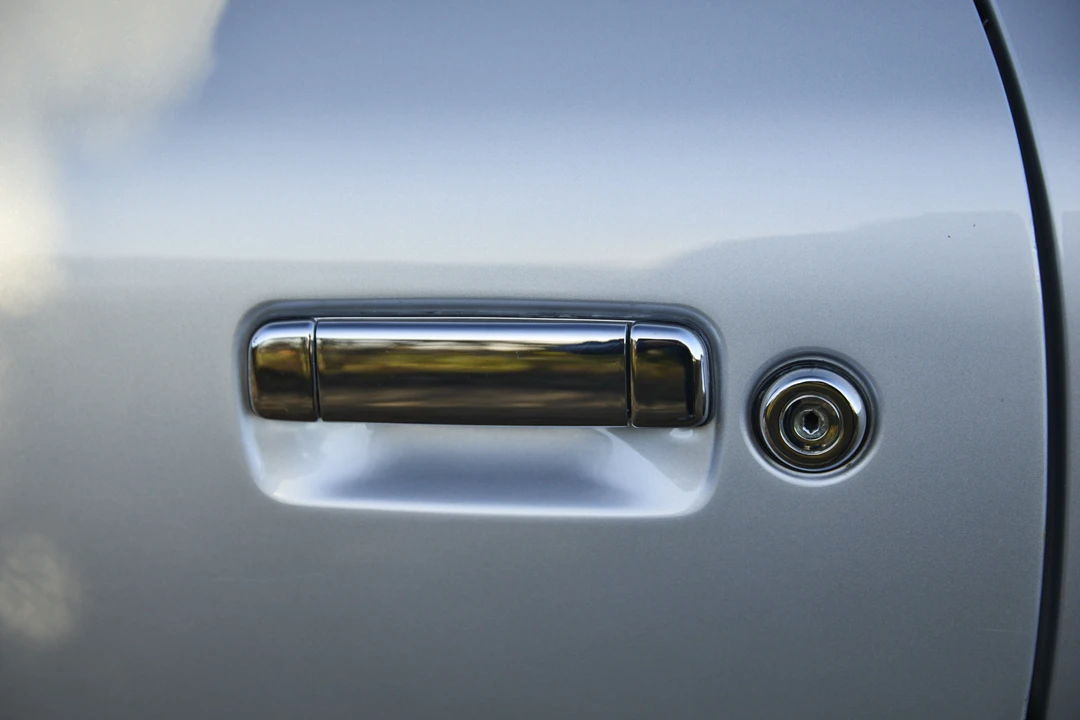2004 Aston Martin DB7 Vantage - Image 16 of 31