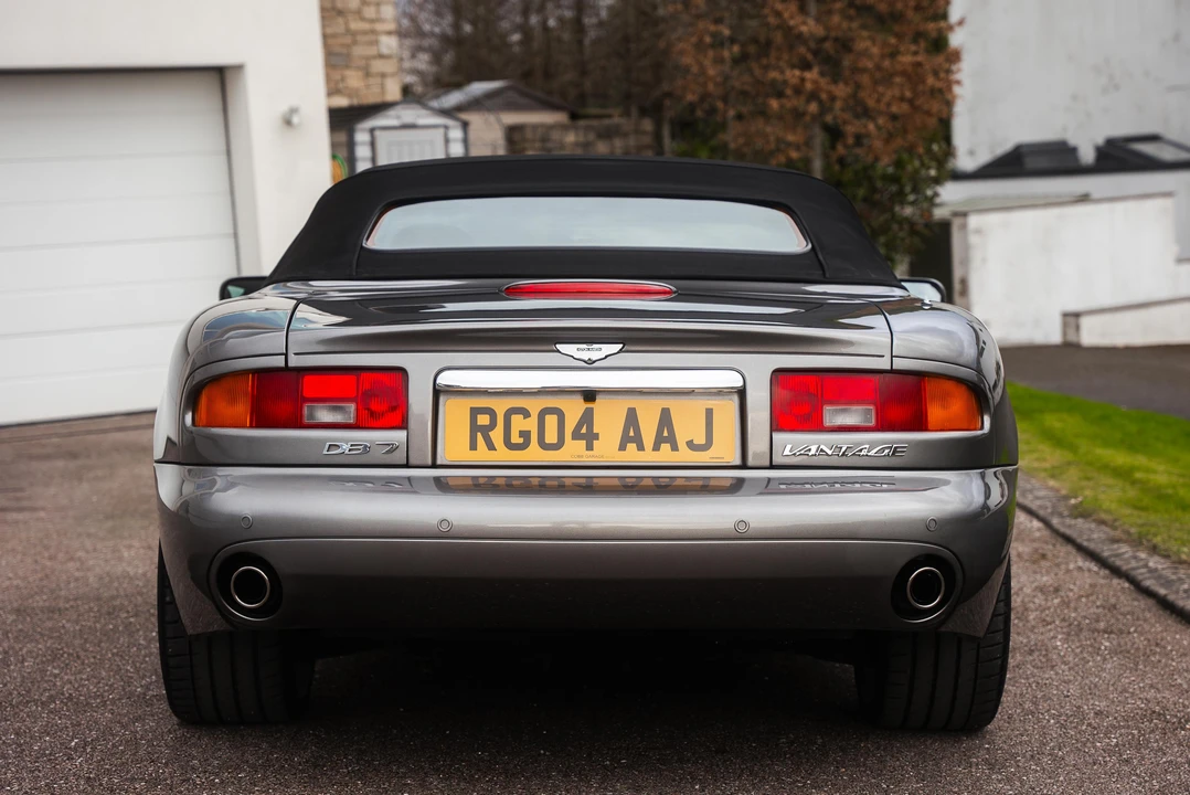 2004 Aston Martin DB7 Vantage - Image 14 of 31