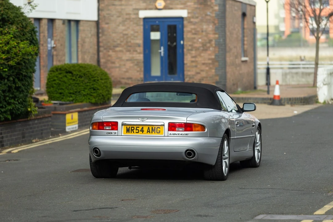 2004 Aston Martin DB7 Vantage - Image 19 of 30