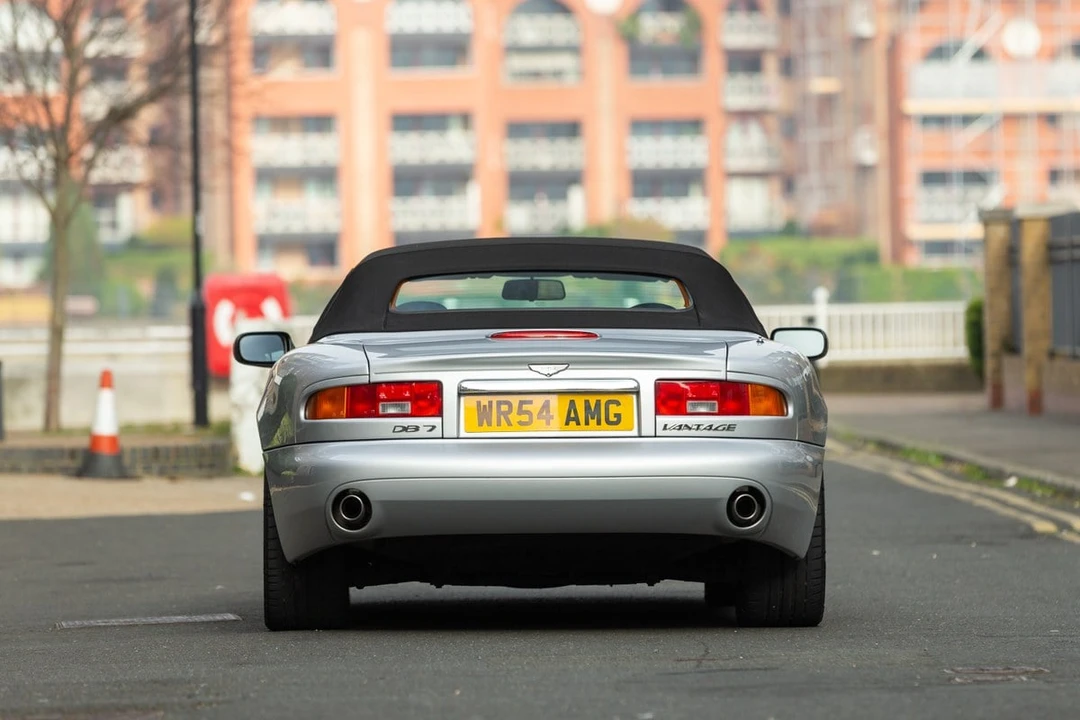 2004 Aston Martin DB7 Vantage - Image 16 of 30