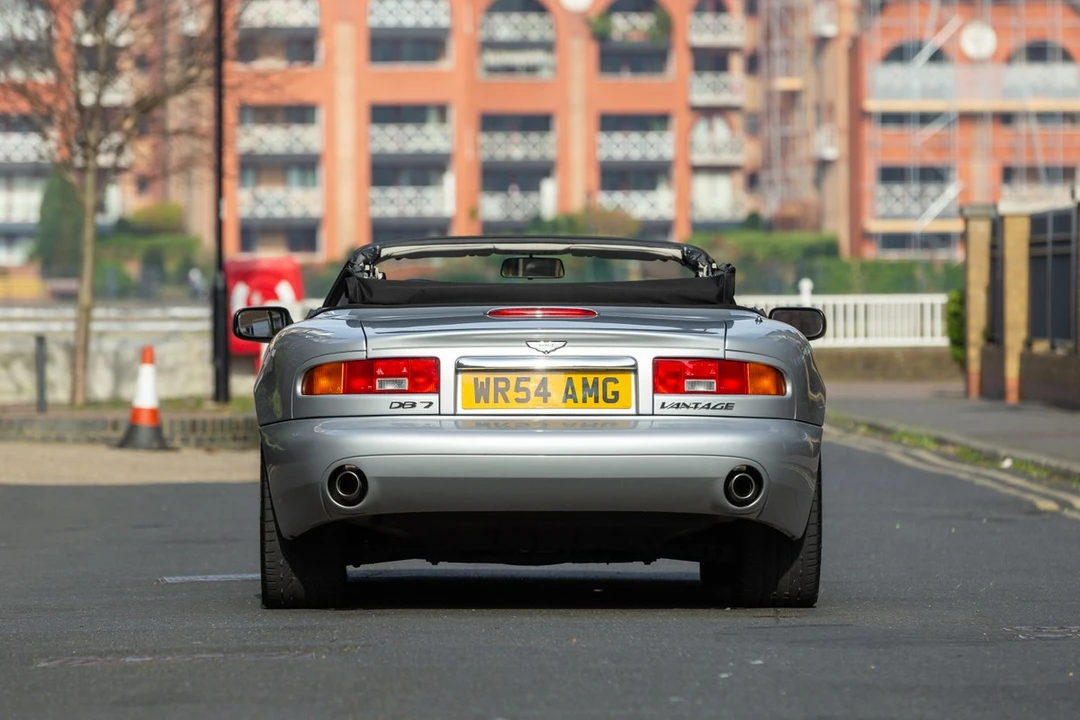 2004 Aston Martin DB7 Vantage - Image 11 of 30
