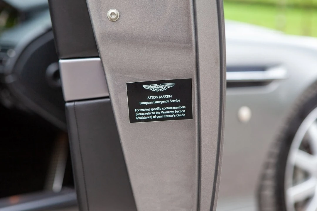 2004 Aston Martin DB9 - Image 21 of 30