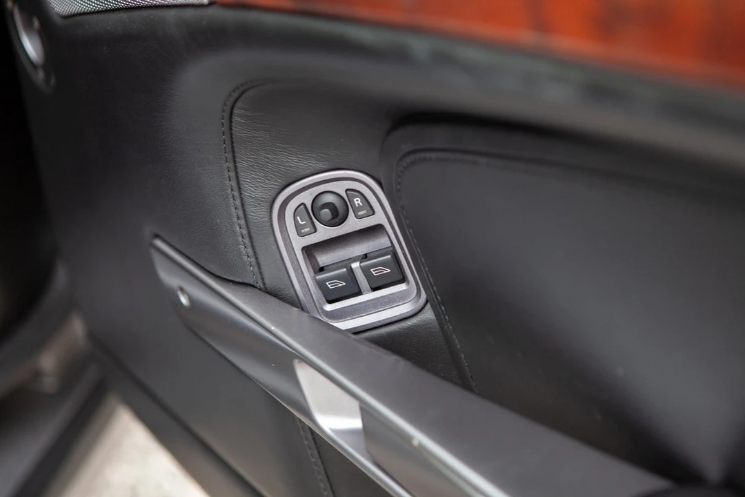 2004 Aston Martin DB9 - Image 23 of 30