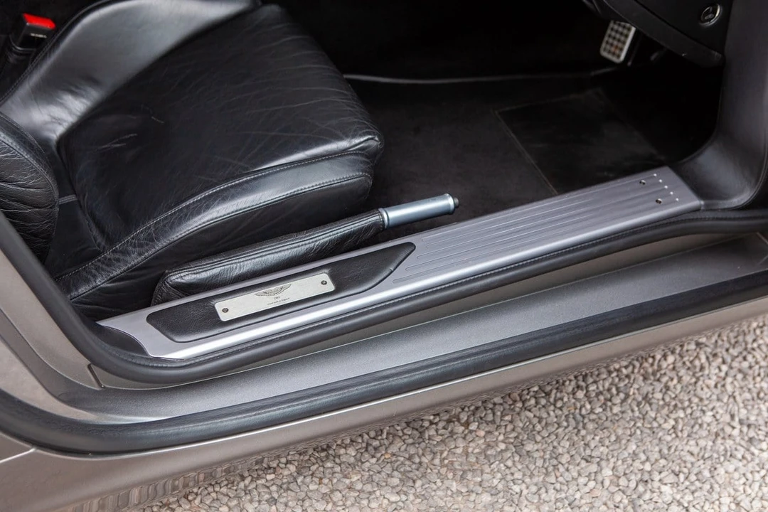 2004 Aston Martin DB9 - Image 25 of 30