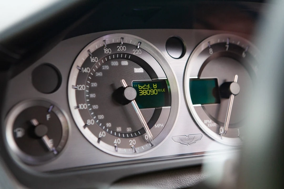 2004 Aston Martin DB9 - Image 8 of 30