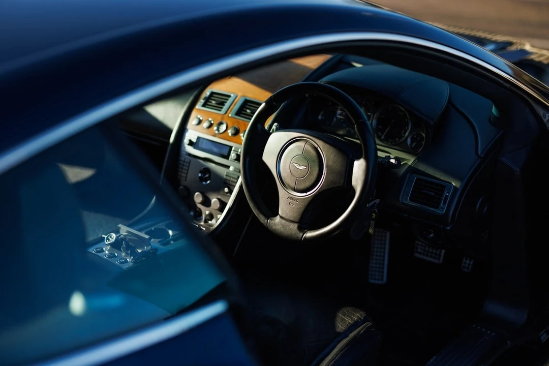 2004 Aston Martin DB9 - Image 25 of 30